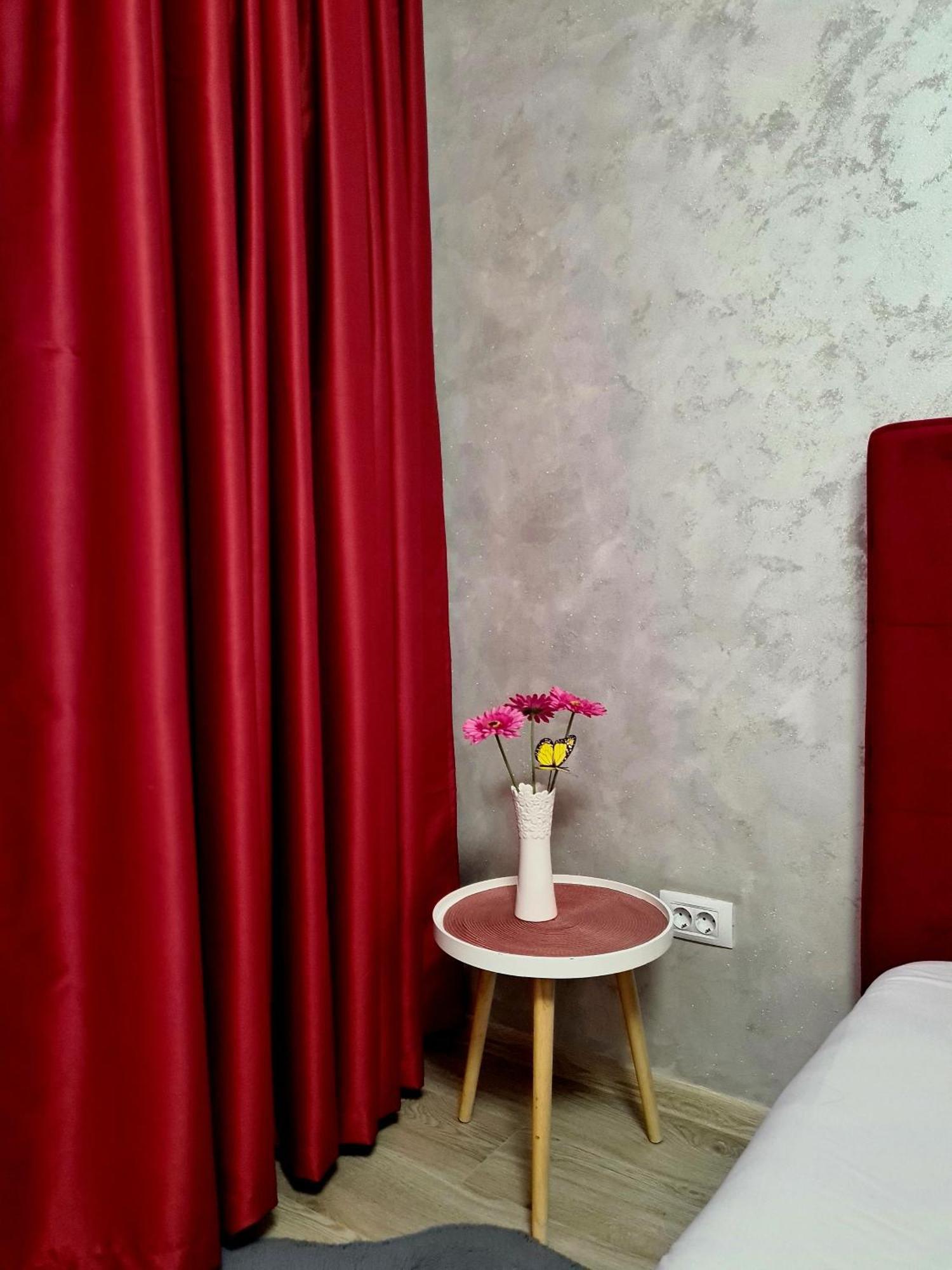 Apartamento Studio Red Braşov Exterior foto